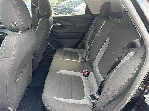 Used 2022 Chevrolet TrailBlazer LT FWD image 45