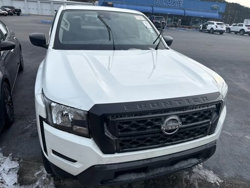 Used 2022 Nissan Frontier S image 4