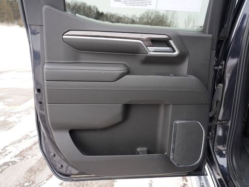 Used 2022 Chevrolet Silverado 1500 LTZ w/ LTZ Premium Package image 21