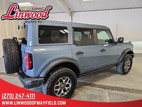 Used 2025 Ford Bronco Badlands AWD/4WD image 2