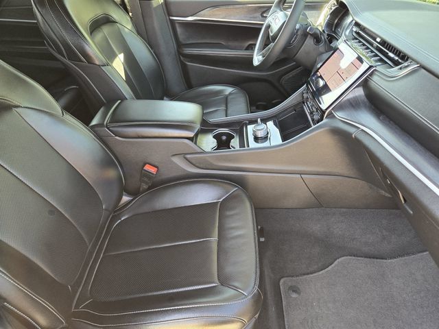 Used 2024 Jeep Grand Cherokee L Limited w/ Luxury Tech Group II AWD/4WD image 14