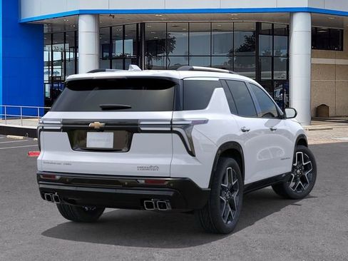 New 2026 Chevrolet Traverse High Country w/ LPO, Floor Liner Package AWD/4WD image 4