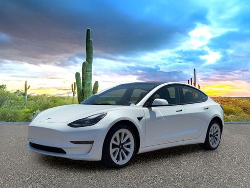 Used 2022 Tesla Model 3 Long Range AWD/4WD image 2