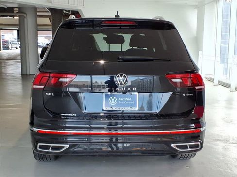 Certified 2023 Volkswagen Tiguan SEL R-Line image 5