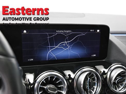 Used 2023 Mercedes-Benz GLA 250 4MATIC w/ Premium Package image 19