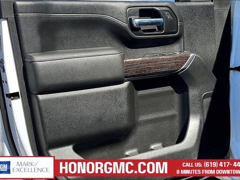 Used 2020 GMC Sierra 3500 SLE w/ SLE Convenience Package AWD/4WD image 19