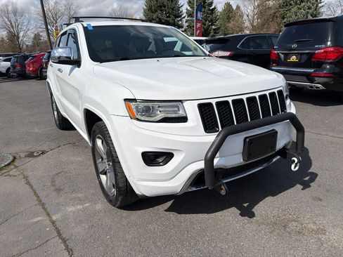 Used 2016 Jeep Grand Cherokee Overland AWD/4WD image 11