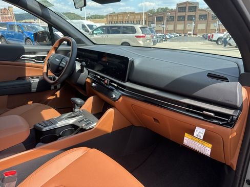 New 2026 Kia Sportage X-Line w/ X-Line Technology Package image 17