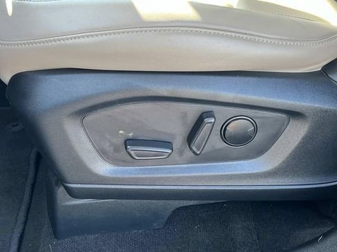 Used 2023 Ford Explorer XLT w/ Equipment Group 202A AWD/4WD image 12