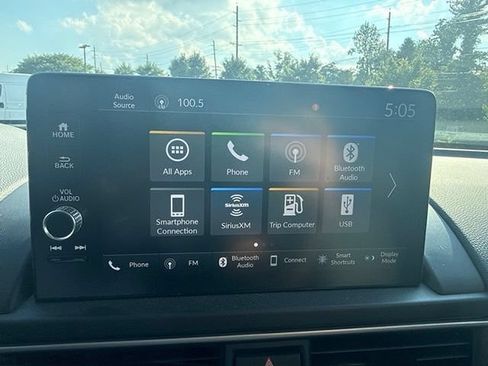 Used 2025 Honda Pilot EX-L image 16