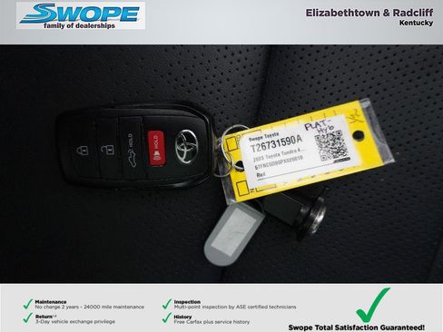 Used 2023 Toyota Tundra Platinum AWD/4WD image 33