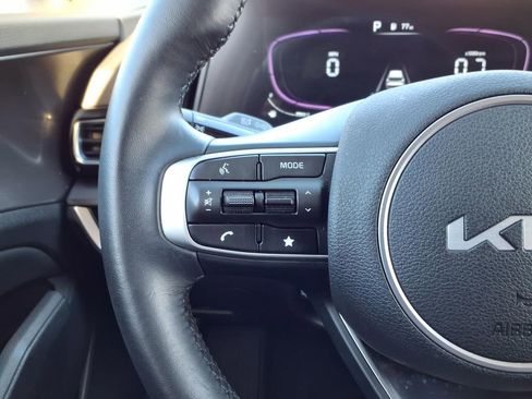 Certified 2025 Kia Sportage EX image 17