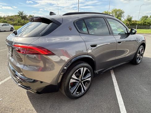 Used 2025 Maserati Grecale Folgore AWD/4WD image 7