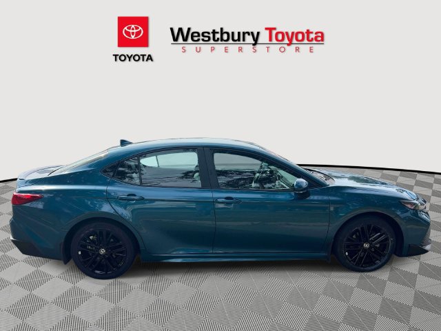 Certified 2025 Toyota Camry SE w/ Convenience Package FWD image 3