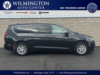 Used 2023 Chrysler Pacifica Touring-L FWD video 1