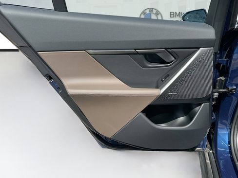 Used 2025 BMW 530i RWD image 22
