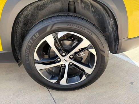 Used 2024 Chevrolet Trax RS w/ Driver Confidence Package FWD image 11