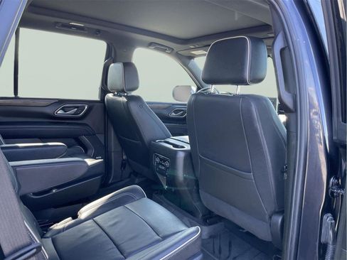 Used 2023 Chevrolet Tahoe Premier AWD/4WD image 20