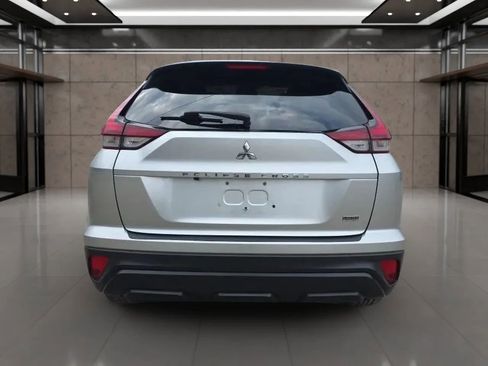 Used 2023 Mitsubishi Eclipse Cross LE AWD/4WD image 8