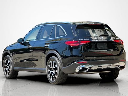 Used 2025 Mercedes-Benz GLC 350e 4MATIC image 3