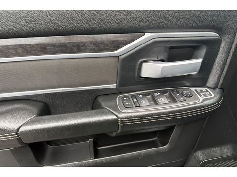 Used 2024 RAM 2500 Big Horn w/ Heated Seats & Wheel Group image 13