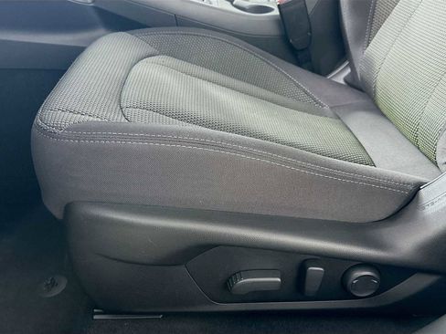 Certified 2024 Subaru Crosstrek 2.0i Premium image 17