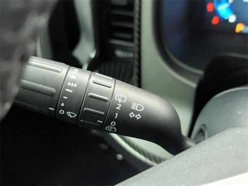 Used 2025 Ford Bronco Badlands image 17