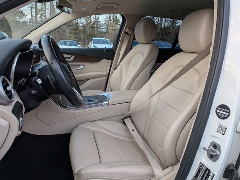 Certified 2021 Mercedes-Benz GLC 300 4MATIC image 13