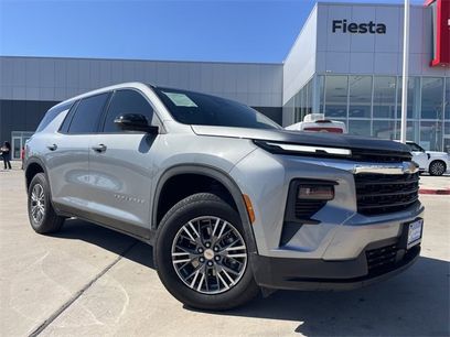 Used 2024 Chevrolet Traverse LS