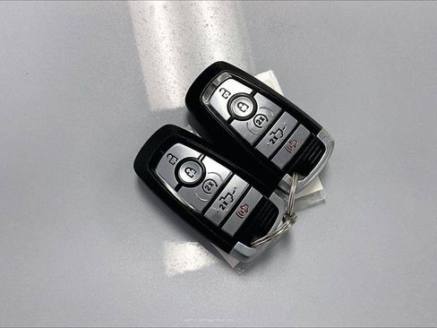 Certified 2022 Ford F150 XLT w/ Equipment Group 302A High image 9