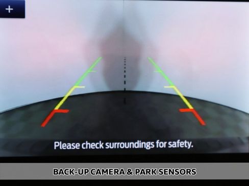 Used 2022 Ford Explorer XLT w/ Equipment Group 202A image 4