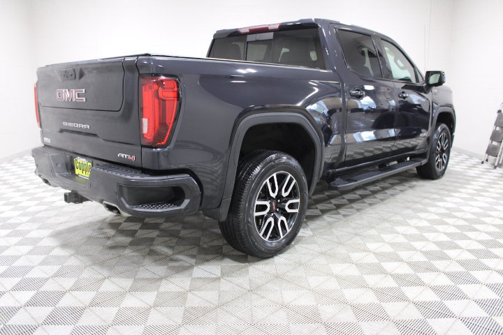 Used 2023 GMC Sierra 1500 AT4 w/ AT4 Preferred Package AWD/4WD image 11