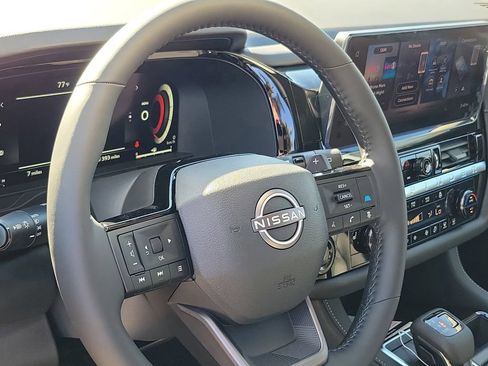 New 2026 Nissan Pathfinder SL FWD image 9