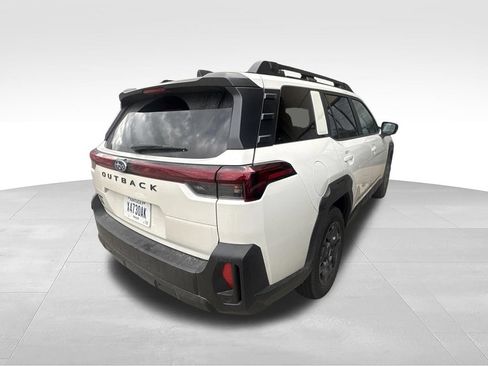 Used 2026 Subaru Outback Premium AWD/4WD image 4