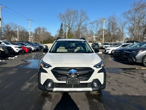 Certified 2025 Subaru Outback Limited image 16