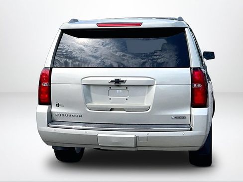 Used 2017 Chevrolet Suburban Premier AWD/4WD image 5