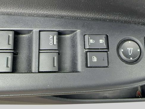 Used 2017 Honda Accord LX image 13