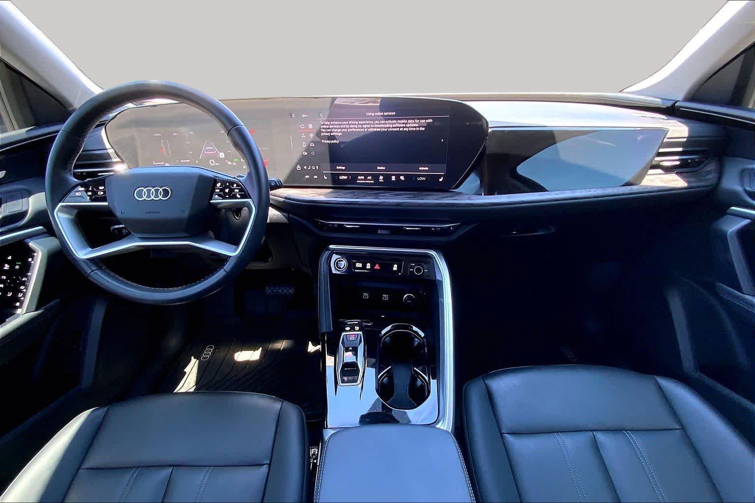 Used 2025 Audi Q5 Premium Plus w/ Premium Plus AWD/4WD image 15