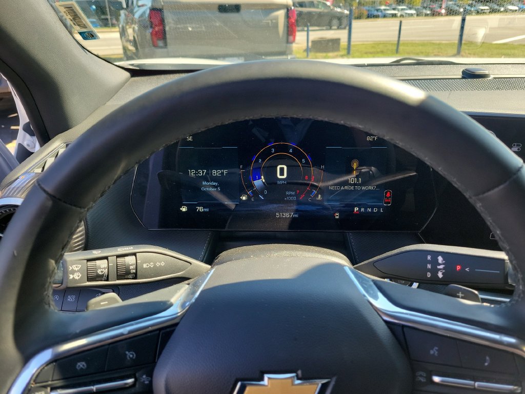 Used 2025 Chevrolet Equinox LT FWD image 29