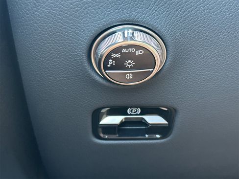 New 2025 Mercedes-Benz GLC 300 4MATIC image 31