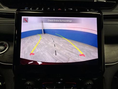 Used 2023 Jeep Grand Cherokee 4WD 4xe image 11