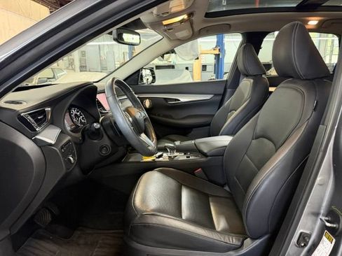 Used 2019 INFINITI QX50 Essential w/ Premium Heat Package AWD/4WD image 7