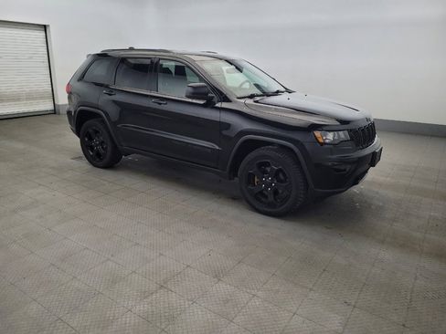 Used 2019 Jeep Grand Cherokee Laredo AWD/4WD image 11