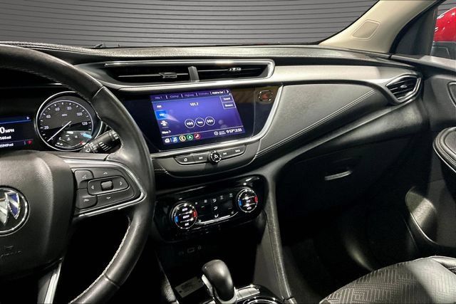 Used 2020 Buick Encore GX Essence w/ Experience Buick Package FWD image 9