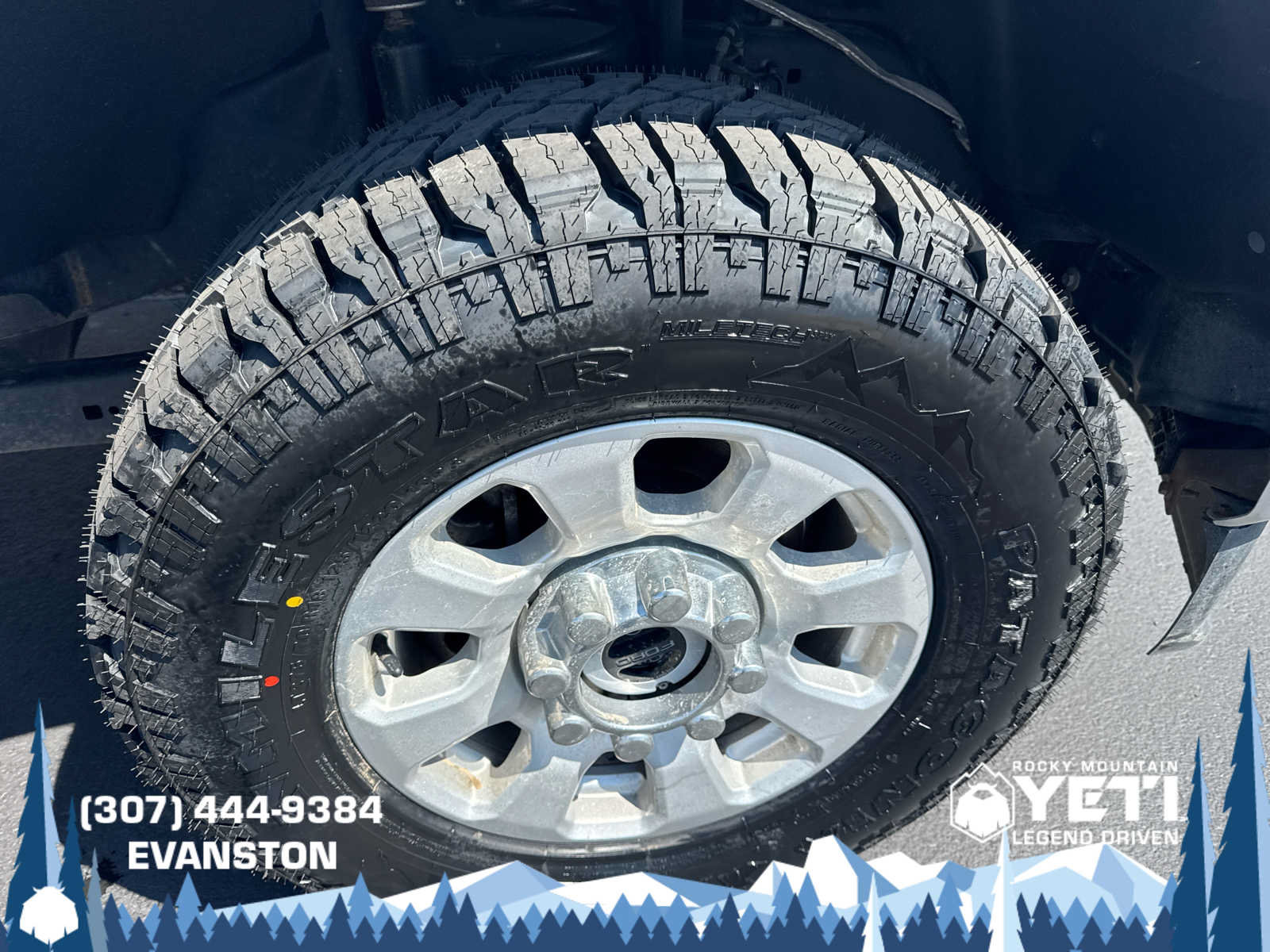 Used 2024 Ford F250 XLT w/ FX4 Off-Road Package AWD/4WD image 9