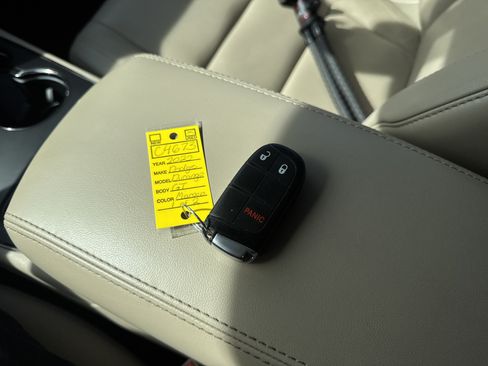 Used 2020 Dodge Durango GT AWD/4WD image 34