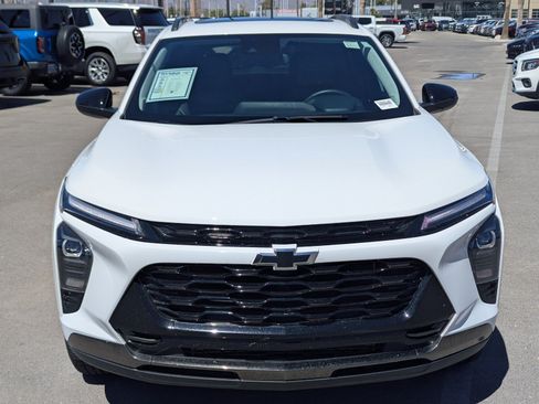 Used 2024 Chevrolet Trax ACTIV w/ Sunroof Package FWD image 6