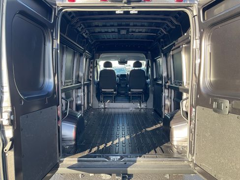 New 2026 RAM ProMaster 2500 w/ Cold Weather Group image 8