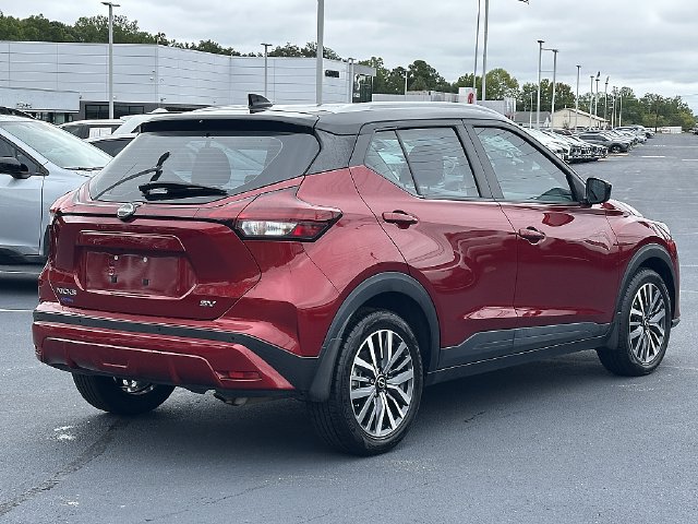 Used 2023 Nissan Kicks SV FWD image 7