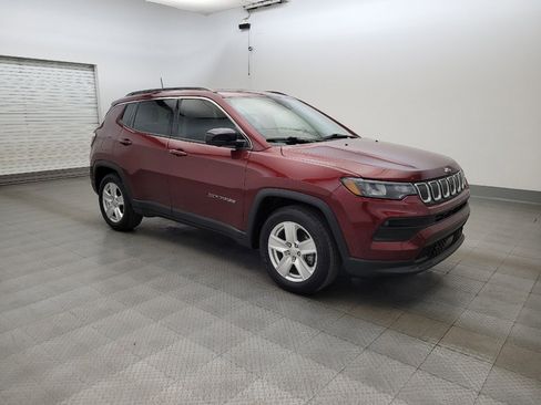 Used 2022 Jeep Compass Latitude w/ Convenience Group FWD image 11